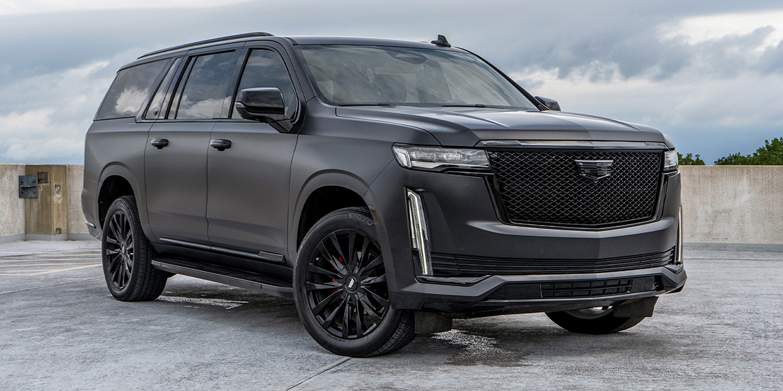 Premium Luxury Chauffeur Service - Cadillac Escalade Executive Transportation in Chicago